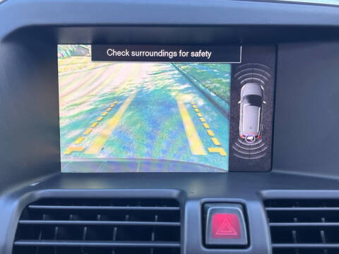 2011 Volvo XC60 T6 R-Design