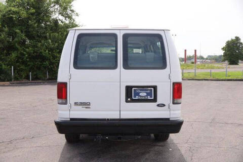 2008 Ford E-Series E-350 SD XLT