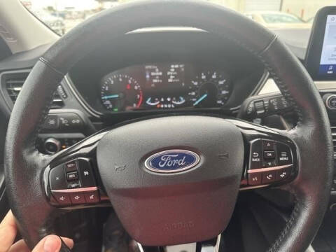 2021 Ford Escape SEL
