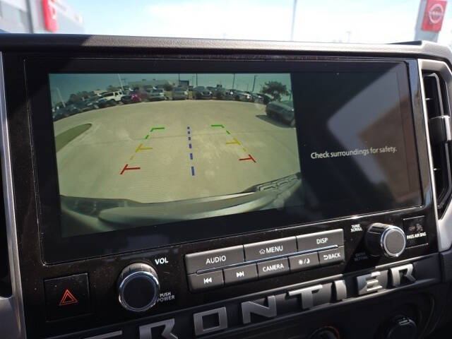 2025 Nissan Frontier SV