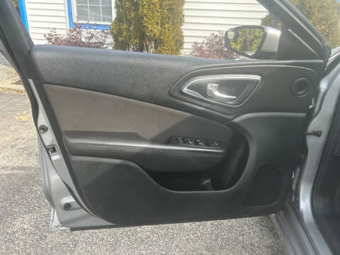 2015 Chrysler 200 Limited