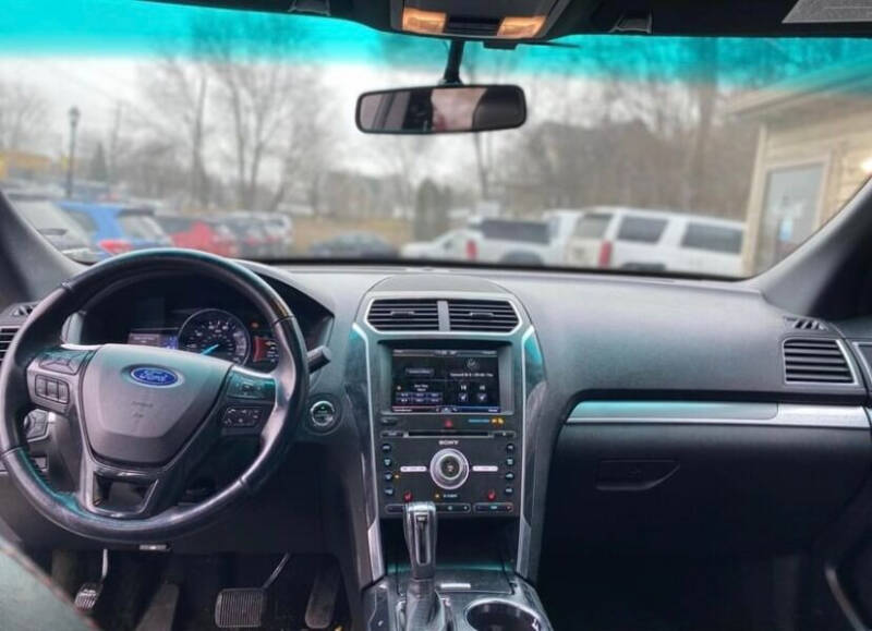 2016 Ford Explorer Sport