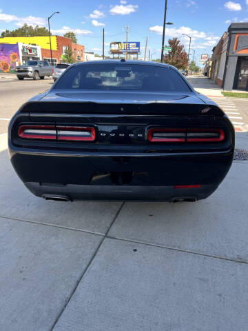 2019 Dodge Challenger SXT