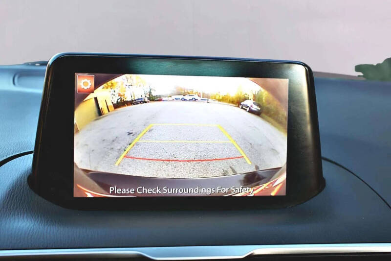 2018 Mazda MAZDA3 Touring