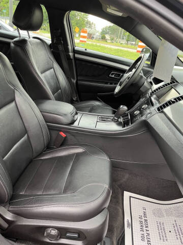 2015 Ford Taurus SEL