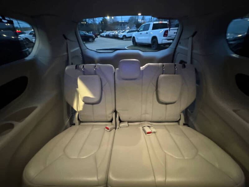 2019 Chrysler Pacifica Touring L