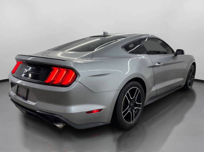 2020 Ford Mustang