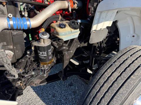 2012 Freightliner M2 106