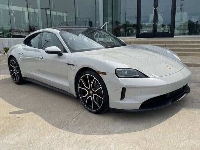 2025 Porsche Taycan 4