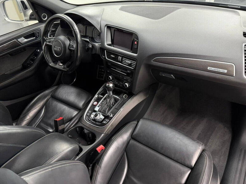 2016 Audi SQ5 3.0T quattro Premium Plus