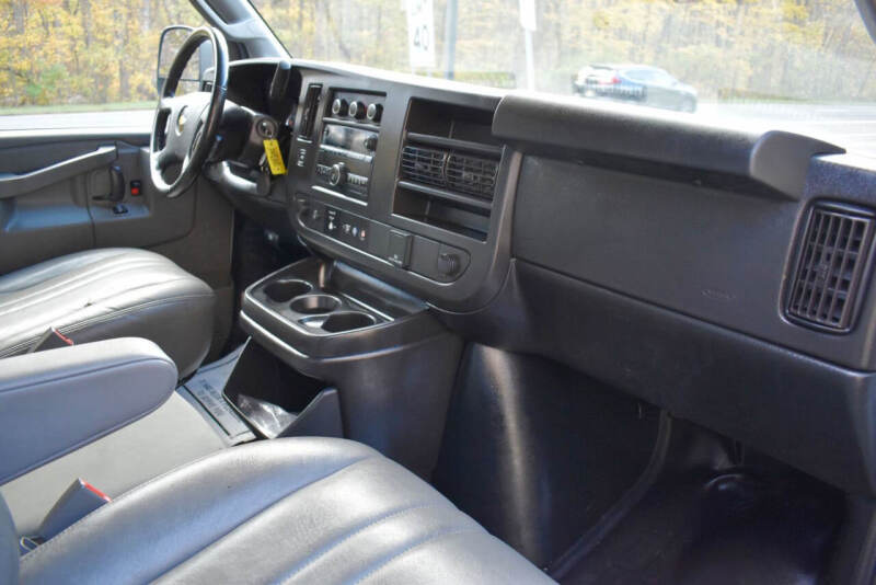 2020 Chevrolet Express 2500