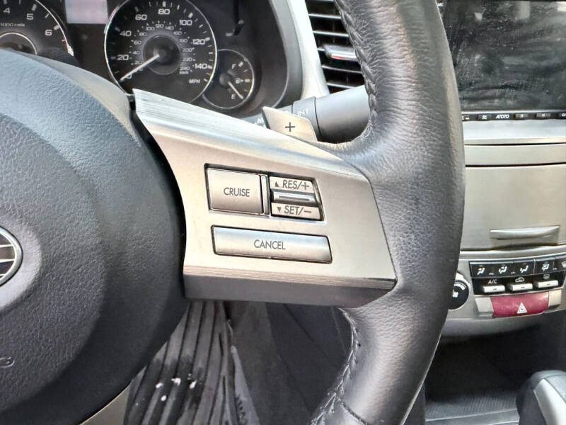 2010 Subaru Legacy 2.5i Premium