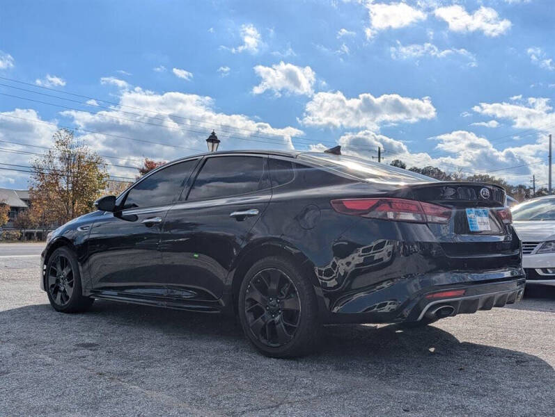 2017 Kia Optima SX photo 6