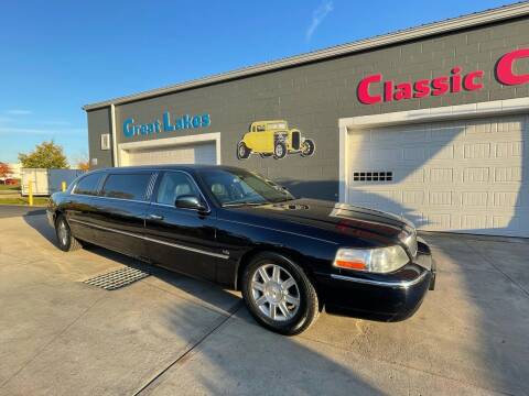 2007 Lincoln Town Car for sale at Great Lakes Classic Cars & Detail Shop in Hilton NY