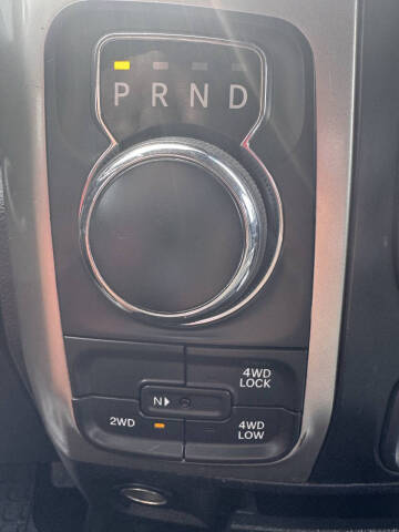 2016 RAM 1500 SLT