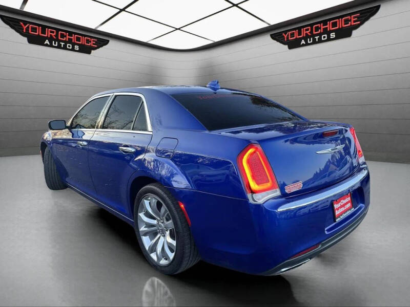 2018 Chrysler 300 Limited