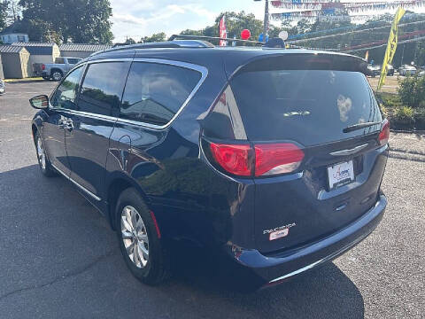 2019 Chrysler Pacifica Touring L