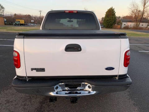 2003 Ford F-150 Lariat