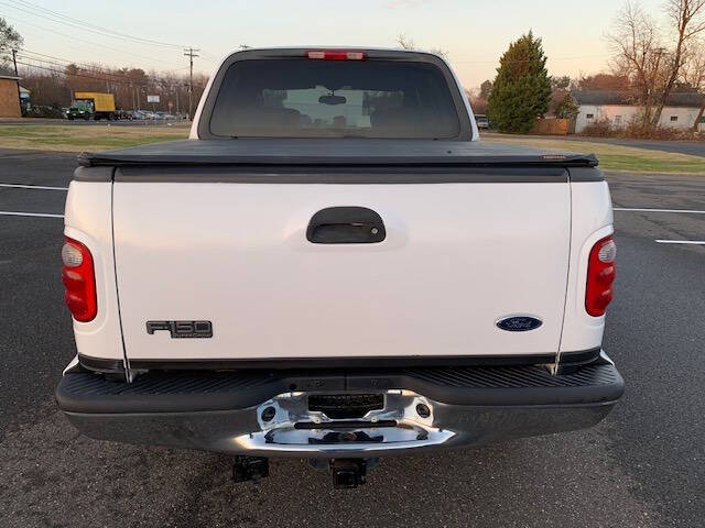 2003 Ford F-150 Lariat