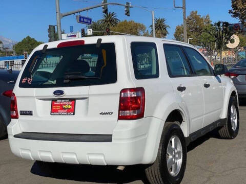 2011 Ford Escape XLS