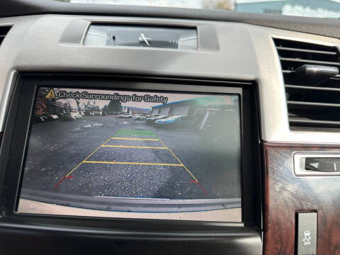 2012 Cadillac Escalade Luxury