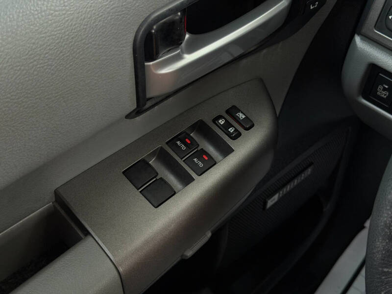 2016 Toyota Sequoia Limited