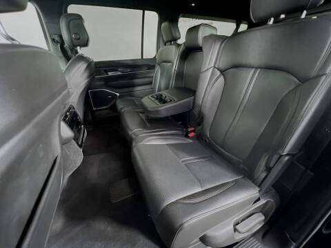 2024 Jeep Wagoneer L