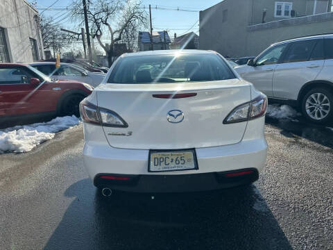 2011 Mazda MAZDA3 i Touring