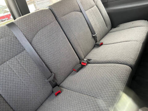 2017 Chevrolet Express LS 2500