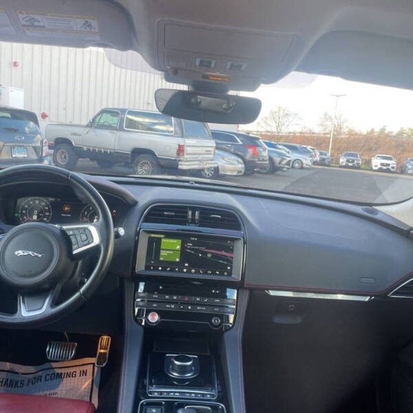 2020 Jaguar F-PACE Checkered Flag Limited Edition