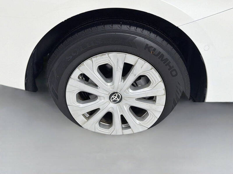 2020 Toyota Prius LE