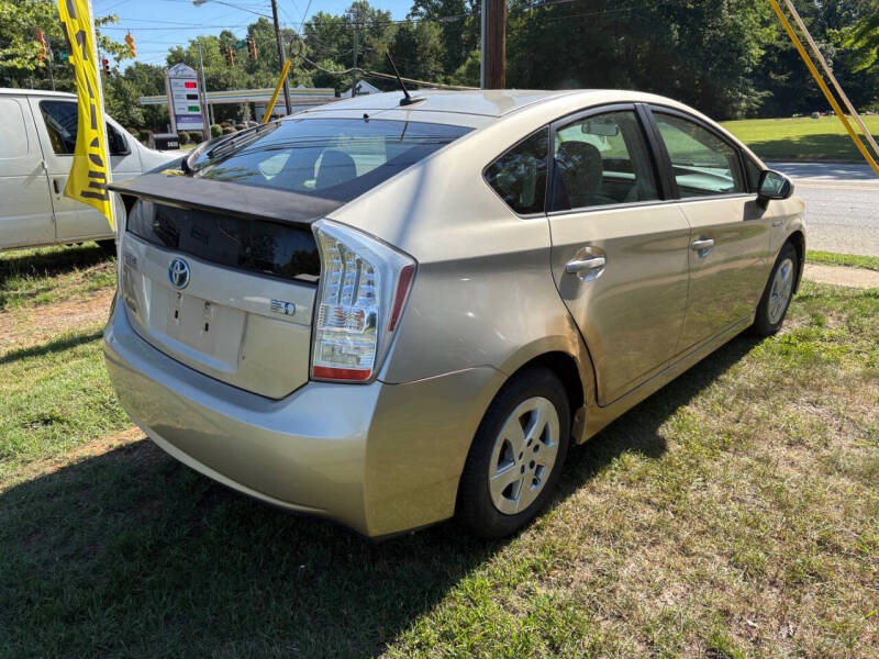2010 Toyota Prius III