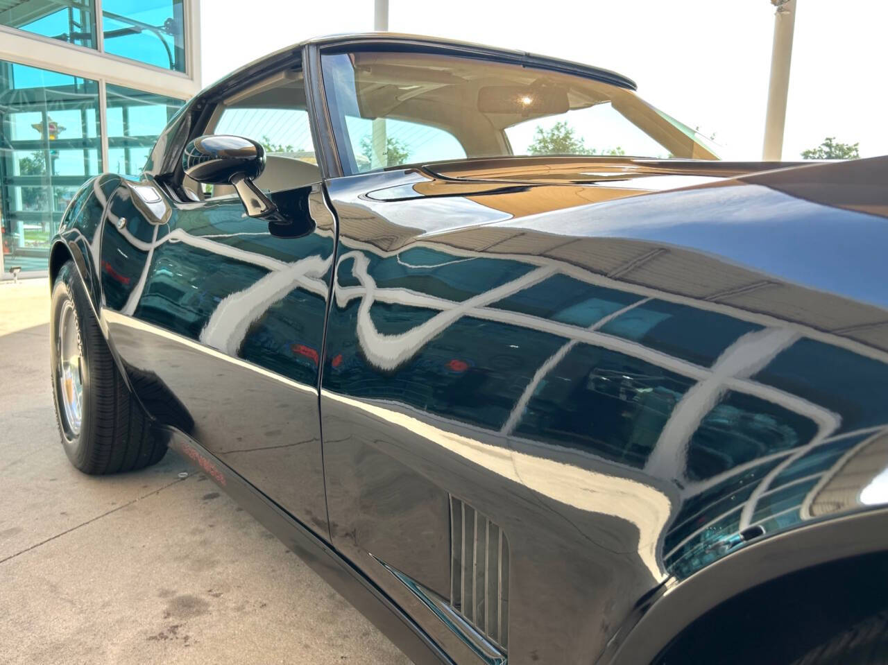 1980 Chevrolet Corvette 16