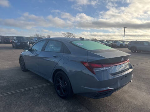 2022 Hyundai Elantra