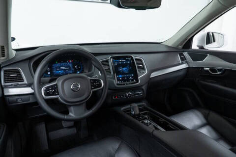 2023 Volvo XC90 B5 Core