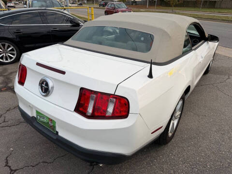 2010 Ford Mustang V6