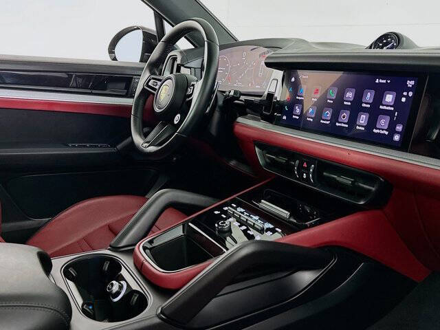 2024 Porsche Cayenne Coupe