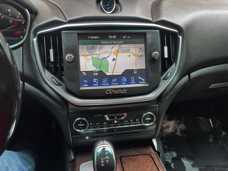 2014 Maserati Ghibli