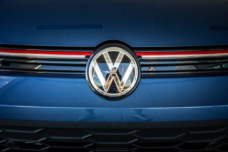 2026 Volkswagen Golf GTI Autobahn