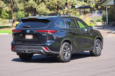 2020 Toyota Highlander Hybrid XLE