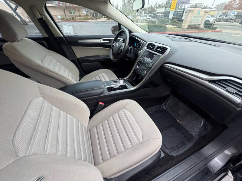 2017 Ford Fusion Hybrid S