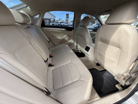 2013 Volkswagen Passat SE PZEV