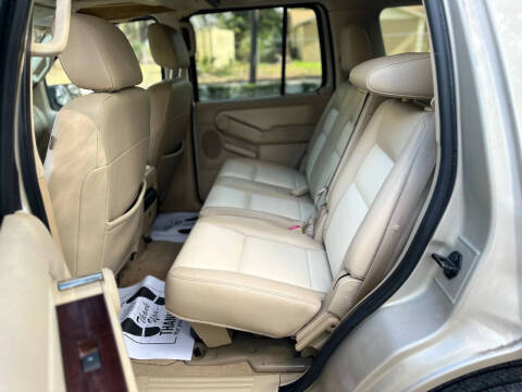 2006 Ford Explorer Limited