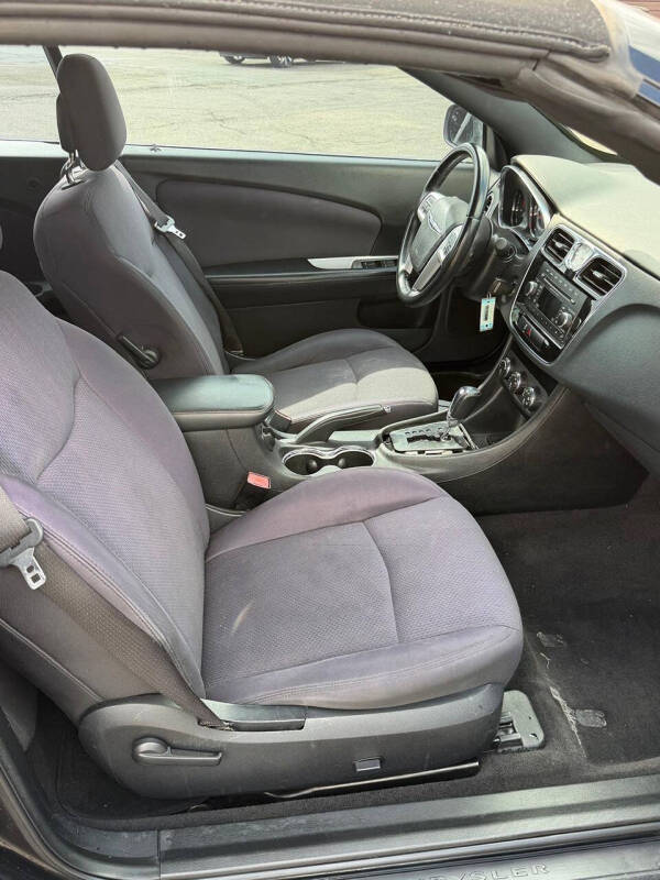 2013 Chrysler 200 Touring