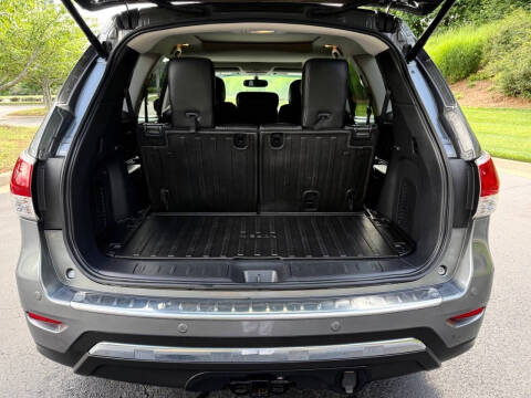 2016 Nissan Pathfinder SL
