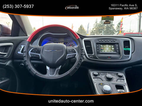 2015 Chrysler 200 Limited