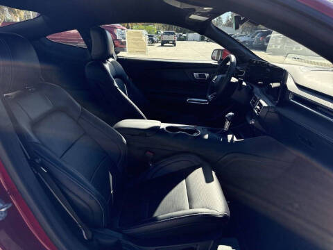 2024 Ford Mustang EcoBoost Premium