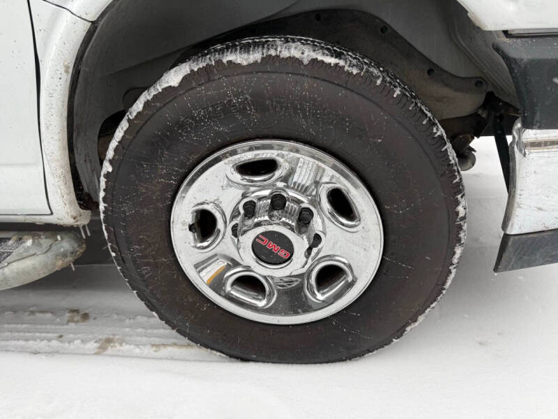 2023 GMC Savana 2500