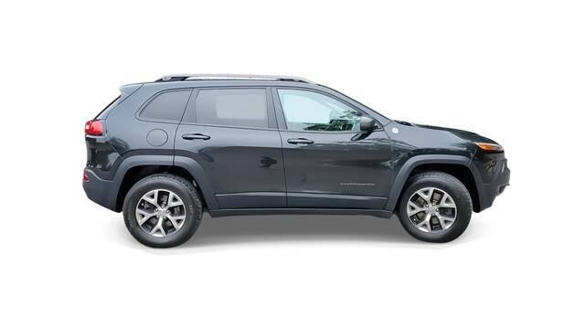 2015 Jeep Cherokee for sale at Bowman Auto Center in Clarkston, MI