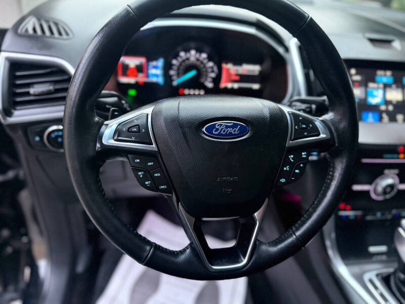 2017 Ford Edge Titanium